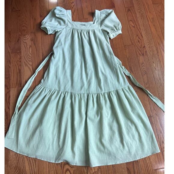 Lulus Tiered Ruffle Puff Sleeve Midi Dress, Green, size Small, Lightweight - Picture 10 of 12